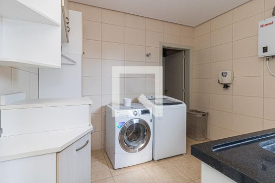 Área de Serviço de casa à venda com 4 quartos, 729m² em Vila Jardim, Porto Alegre