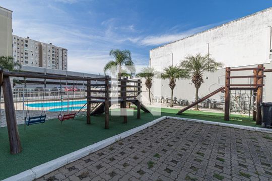 Área comum - Playground de apartamento para alugar com 2 quartos, 46m² em Rubem Berta, Porto Alegre