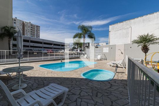 Área comum - Piscina de apartamento para alugar com 2 quartos, 46m² em Rubem Berta, Porto Alegre