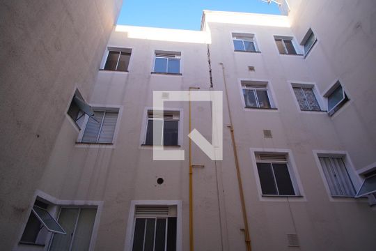 Cozinha  de apartamento à venda com 2 quartos, 55m² em Protásio Alves, Porto Alegre