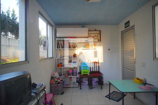 Brinquedoteca  de apartamento à venda com 2 quartos, 55m² em Protásio Alves, Porto Alegre