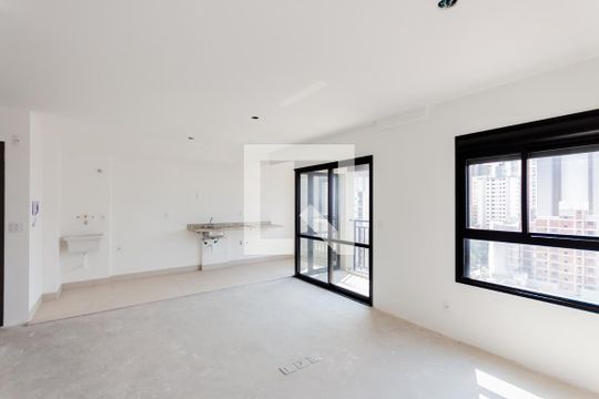 Sala e Quarto de kitnet/studio à venda com 1 quarto, 43m² em Campestre, Santo André