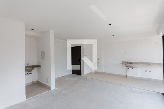 Sala e Quarto de kitnet/studio à venda com 1 quarto, 43m² em Campestre, Santo André