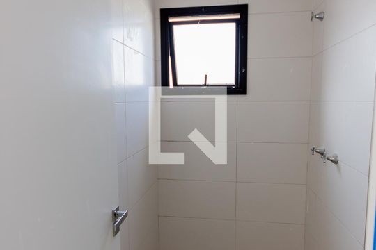 Banheiro de kitnet/studio à venda com 1 quarto, 43m² em Campestre, Santo André