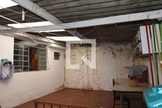 Quintal de casa à venda com 5 quartos, 124m² em Jardim Sao Nicolau, São Paulo