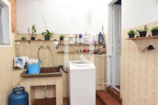 Área de Serviço de casa à venda com 5 quartos, 124m² em Jardim Sao Nicolau, São Paulo