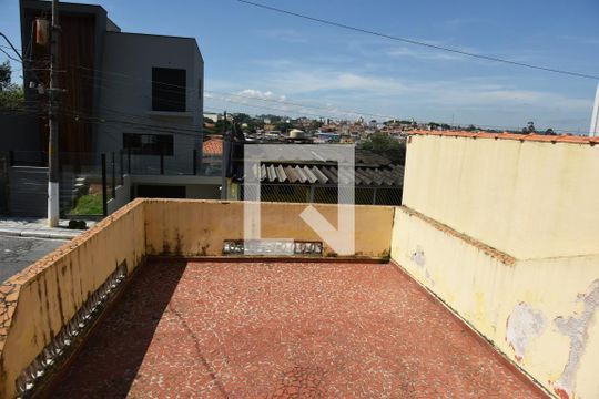 Quintal da Edícula de casa à venda com 5 quartos, 124m² em Jardim Sao Nicolau, São Paulo