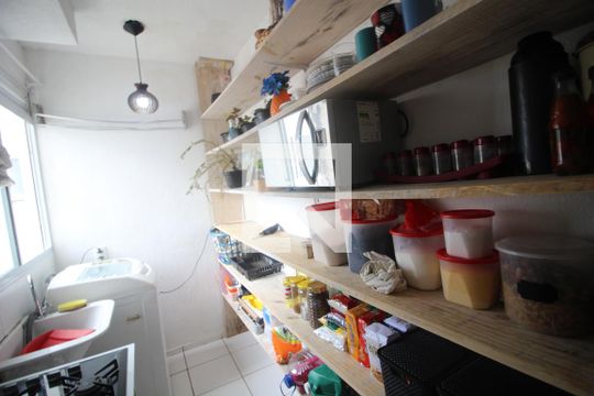 Cozinha de apartamento à venda com 2 quartos, 42m² em Rio Branco, Canoas