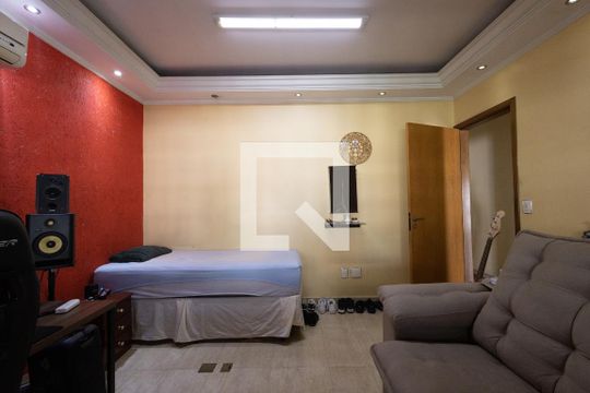 Quarto 1 de casa à venda com 4 quartos, 429m² em Vila Carrao, São Paulo