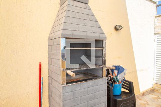 Churrasqueira de casa para alugar com 2 quartos, 135m² em Vila Santa Rosa, Guarujá