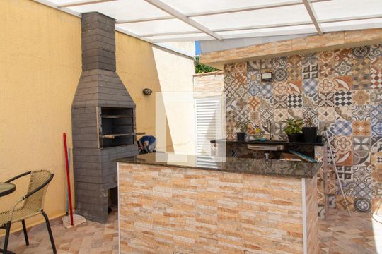 Churrasqueira de casa para alugar com 2 quartos, 135m² em Vila Santa Rosa, Guarujá