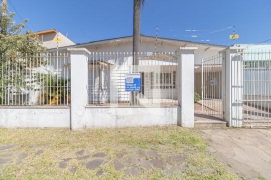 Fachada de casa para alugar com 3 quartos, 130m² em Harmonia, Canoas