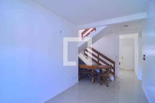 Casa à venda com 4 quartos, 280m² em São José, Canoas