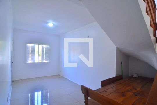 Sala de casa à venda com 4 quartos, 280m² em São José, Canoas