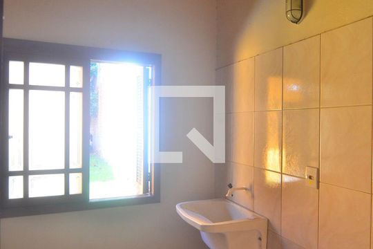 Área de serviço de casa à venda com 4 quartos, 280m² em São José, Canoas