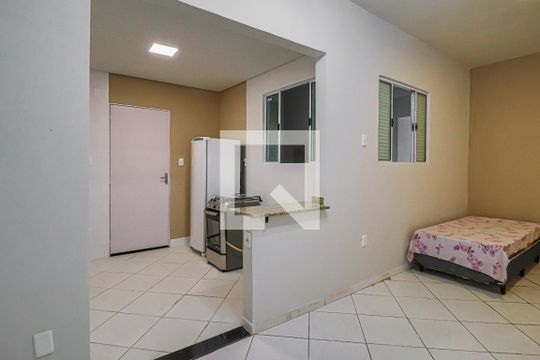 Sala/Quarto de kitnet/studio para alugar com 1 quarto, 22m² em Cachoeirinha, Belo Horizonte