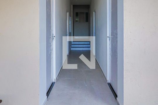 Hall de Entrada de kitnet/studio para alugar com 1 quarto, 22m² em Cachoeirinha, Belo Horizonte