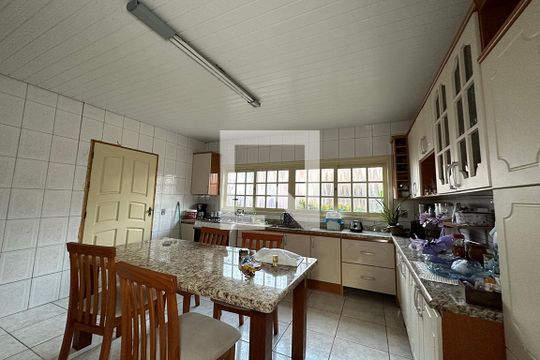 Cozinha de casa à venda com 4 quartos, 140m² em Feitoria, São Leopoldo