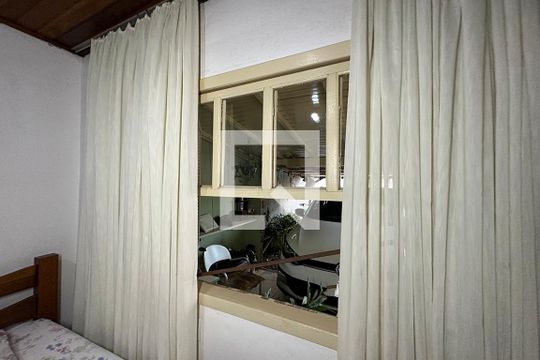 Janela do Quarto 1  de casa à venda com 4 quartos, 140m² em Feitoria, São Leopoldo