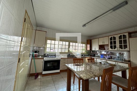 Cozinha de casa à venda com 4 quartos, 140m² em Feitoria, São Leopoldo