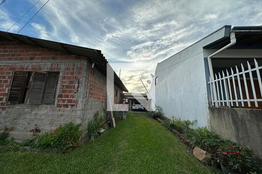 Área Externa de casa à venda com 4 quartos, 140m² em Feitoria, São Leopoldo