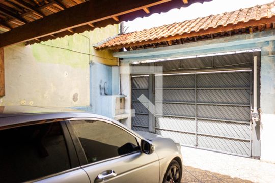 Garagem de casa à venda com 3 quartos, 300m² em Vila Esperança, São Paulo