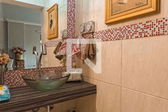 Lavabo de apartamento à venda com 2 quartos, 144m² em Vila Galvão, Guarulhos