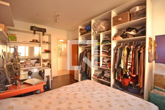 Quarto 1 de casa à venda com 3 quartos, 292m² em Tristeza, Porto Alegre