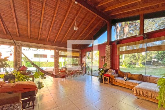 Casa à venda com 3 quartos, 292m² em Tristeza, Porto Alegre