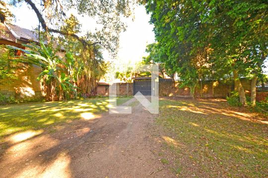 Jardim de casa à venda com 3 quartos, 292m² em Tristeza, Porto Alegre
