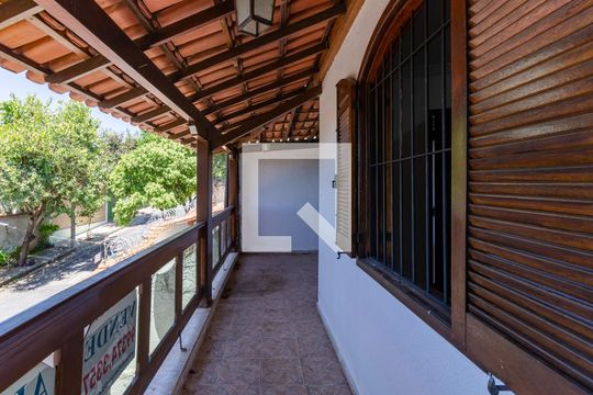 Varanda de casa à venda com 4 quartos, 211m² em Candelária, Belo Horizonte