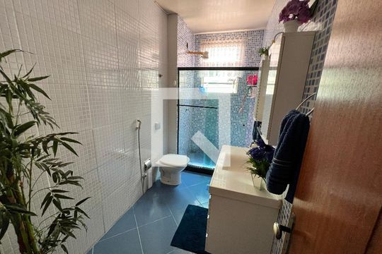 Banheiro de apartamento à venda com 2 quartos, 66m² em Todos Os Santos, Rio de Janeiro