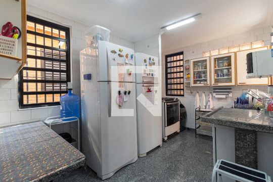 Cozinha de casa à venda com 5 quartos, 390m² em Aclimação, São Paulo
