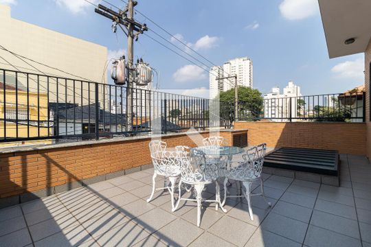 Varanda da Suíte 2 de casa à venda com 5 quartos, 390m² em Aclimação, São Paulo