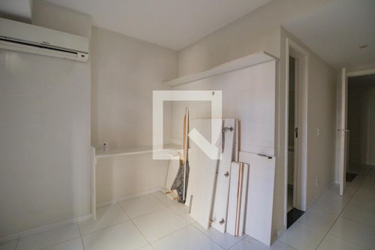Quarto 2 de apartamento para alugar com 2 quartos, 75m² em Taquara, Rio de Janeiro