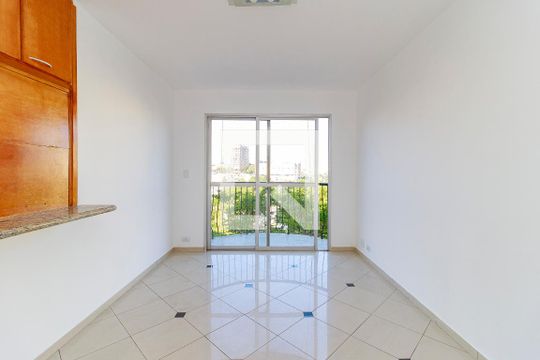 Sala de apartamento à venda com 3 quartos, 63m² em Vila das Belezas, São Paulo