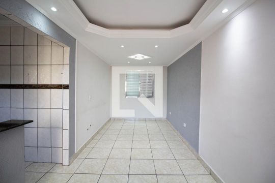 Sala de apartamento para alugar com 2 quartos, 55m² em Conjunto Residencial José Bonifácio, São Paulo