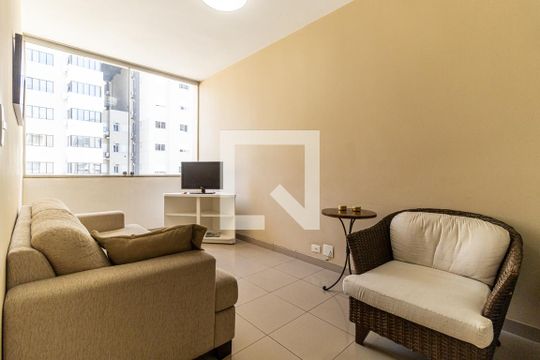 Sala de apartamento para alugar com 2 quartos, 90m² em Santa Cecilia, São Paulo