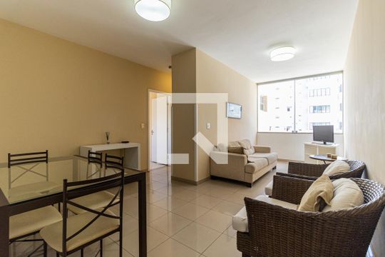 Apartamento para alugar com 2 quartos, 90m² em Santa Cecilia, São Paulo