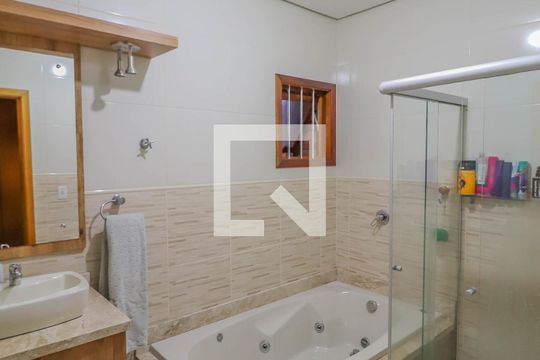 Suíte banheiro de casa à venda com 4 quartos, 214m² em Arroio da Manteiga, São Leopoldo