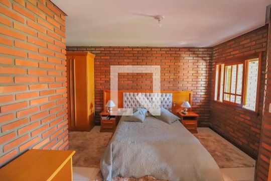 Suíte de casa à venda com 4 quartos, 214m² em Arroio da Manteiga, São Leopoldo