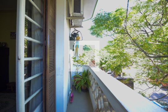 Sacada de apartamento à venda com 4 quartos, 193m² em Menino Deus, Porto Alegre