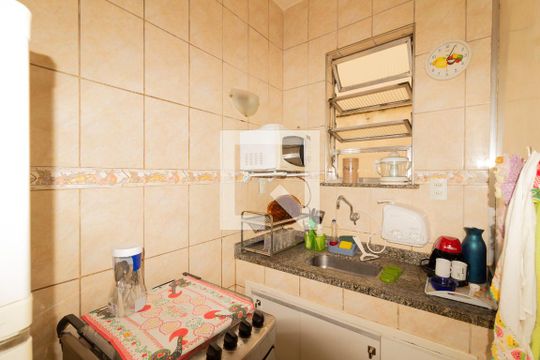 Detalhe da cozinha  de apartamento para alugar com 1 quarto, 39m² em Jardim Botânico, Rio de Janeiro