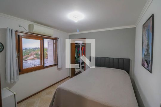 Casa à venda com 4 quartos, 300m² em Santo André, São Leopoldo
