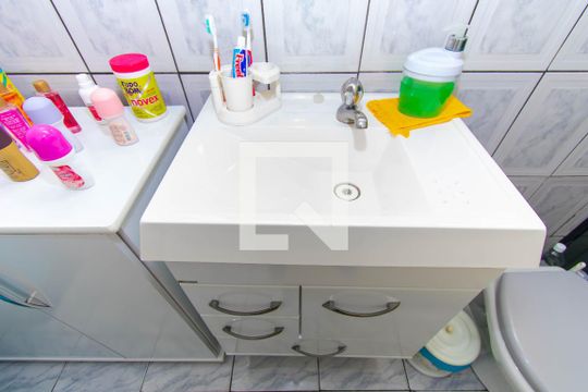 Banheiro da Suíte de casa à venda com 2 quartos, 95m² em Jardim Angela (zona Leste), São Paulo