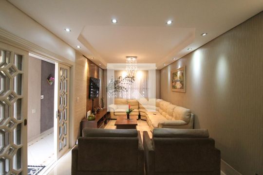 Sala   de casa para alugar com 4 quartos, 200m² em Parque Boturussu, São Paulo