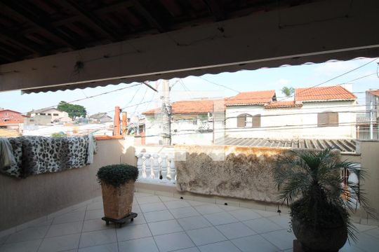 Varanda do Quarto Suíte 1 de casa para alugar com 4 quartos, 200m² em Parque Boturussu, São Paulo