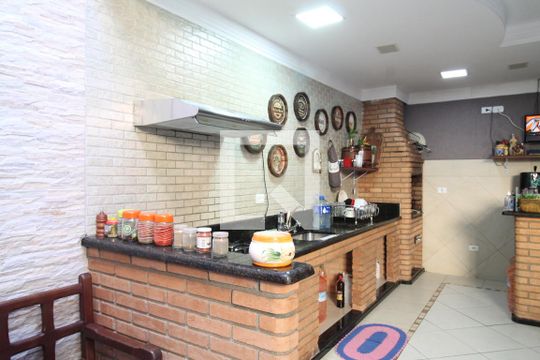 Churrasqueira e área de lazer  de casa para alugar com 4 quartos, 200m² em Parque Boturussu, São Paulo