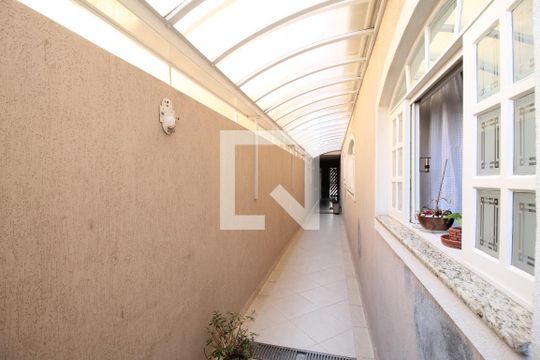 Quintal de casa para alugar com 4 quartos, 200m² em Parque Boturussu, São Paulo