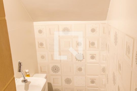 Lavabo   de casa à venda com 2 quartos, 92m² em Jardim Guanca, São Paulo